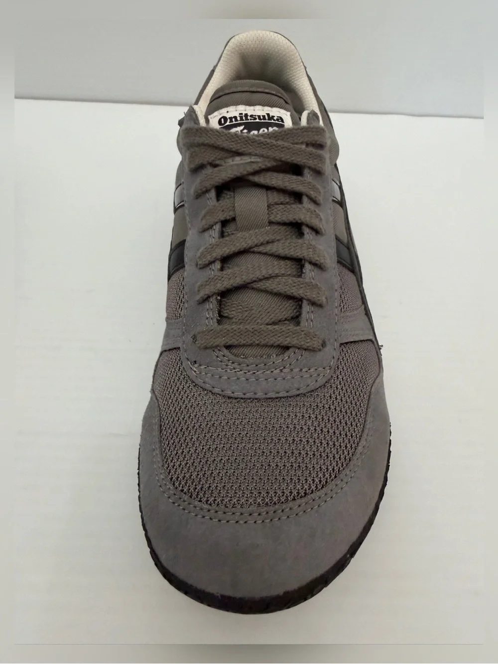 Onitsuka Tiger Ultimate 81 Sneakers Charcoal and Black Men’s Size 7.5